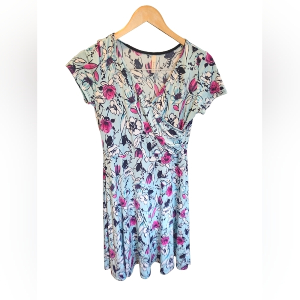 Gilli Floral Pattern Lightweight Mid Thigh Length Dress Size Small